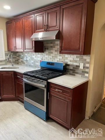 291 Grove Street, Woodbridge Proper, NJ 07095