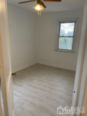291 Grove Street, Woodbridge Proper, NJ 07095
