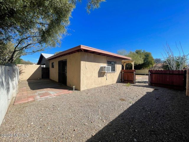 1138 E Hampton Street, Tucson, AZ 85719