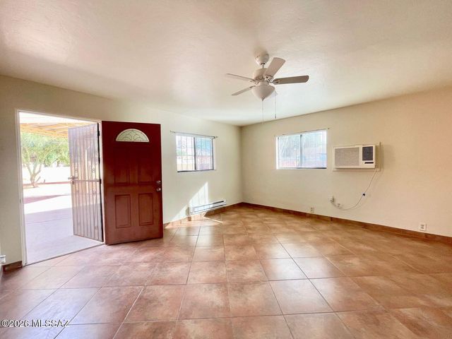 1138 E Hampton Street, Tucson, AZ 85719