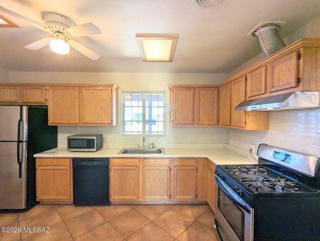 1138 E Hampton Street, Tucson, AZ 85719
