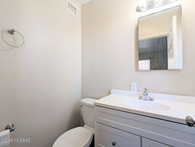 1138 E Hampton Street, Tucson, AZ 85719