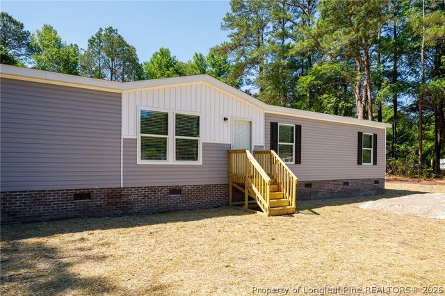 1878 Gumberry Court, Hope Mills, NC 28348
