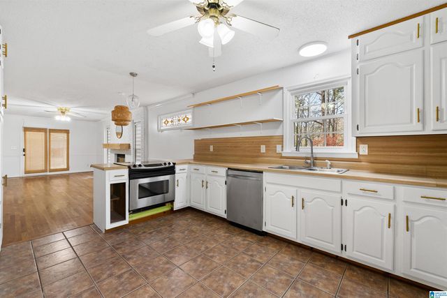 199 MONTCLAIR CIRCLE, Oxford, AL 36203