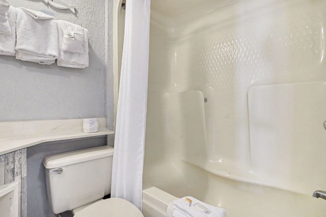 2406 N Ocean Blvd Unit 1204, Myrtle Beach, SC 29577