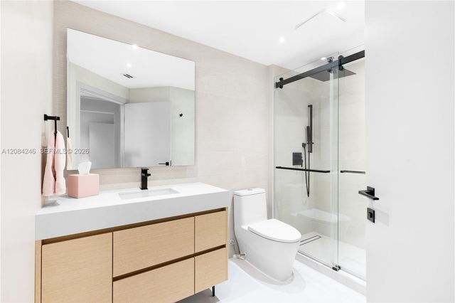 21050 Point Place 902, Aventura, FL 33180