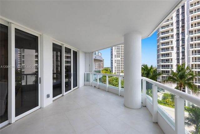 21050 Point Place 902, Aventura, FL 33180