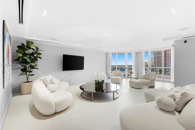 21050 Point Place 902, Aventura, FL 33180