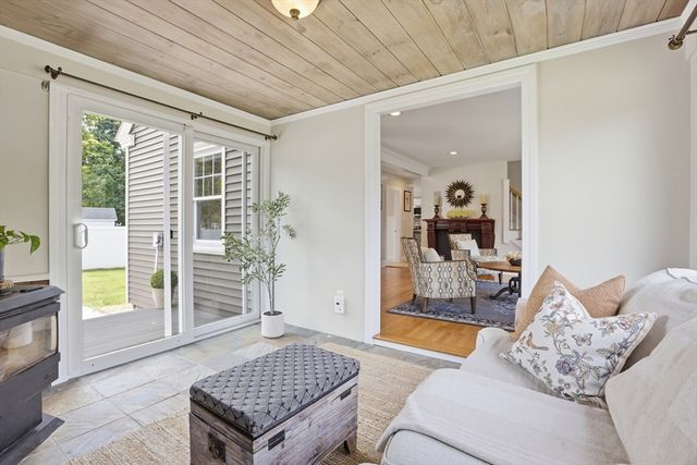 1 Abbot Street, Westford, MA 01886