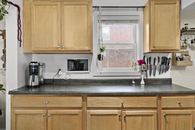 9 N Grand Avenue, Deerfield, WI 53531