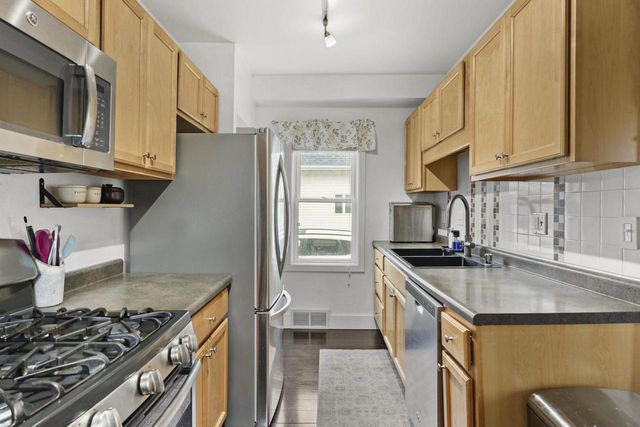 9 N Grand Avenue, Deerfield, WI 53531