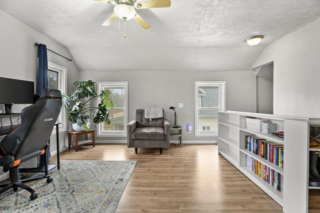 9 N Grand Avenue, Deerfield, WI 53531