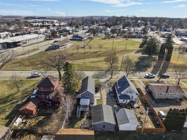 9 N Grand Avenue, Deerfield, WI 53531