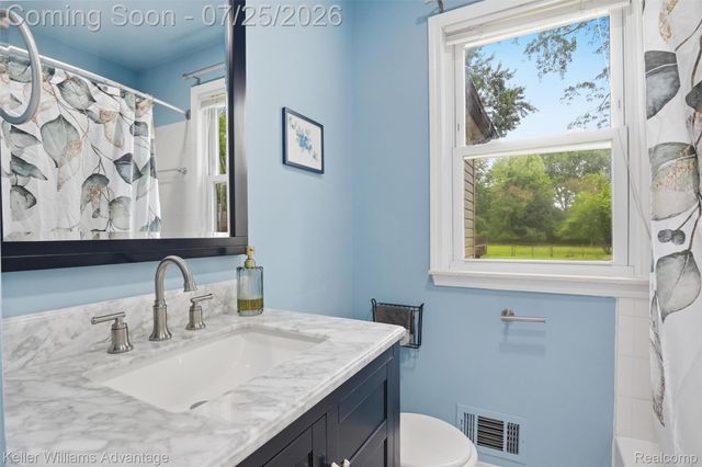 22796 Watt Drive, Farmington Hills, MI 48336