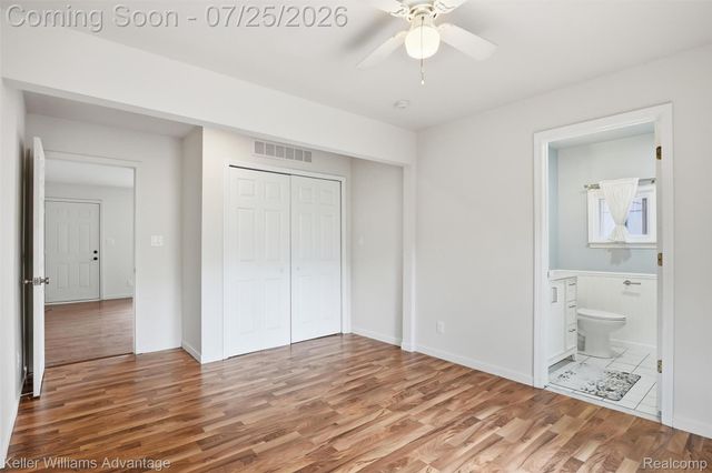 22796 Watt Drive, Farmington Hills, MI 48336