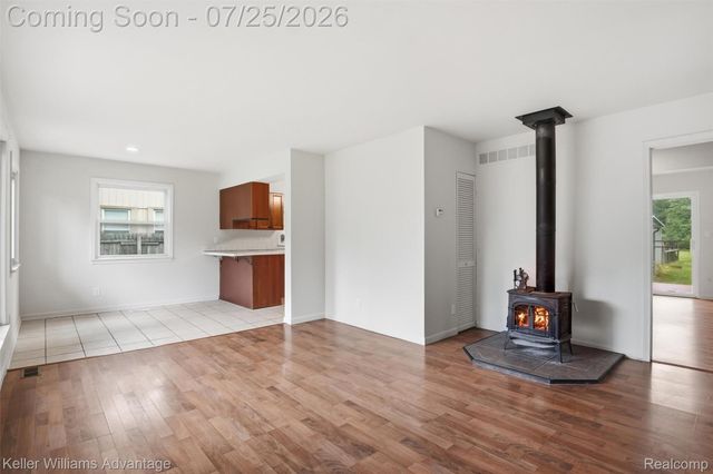 22796 Watt Drive, Farmington Hills, MI 48336