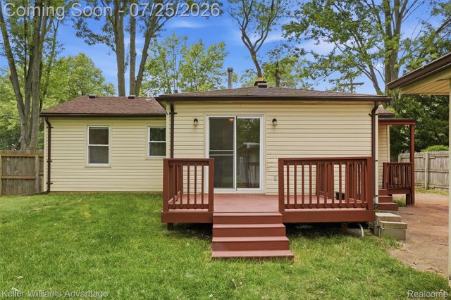 22796 Watt Drive, Farmington Hills, MI 48336