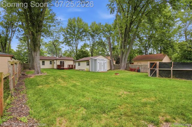 22796 Watt Drive, Farmington Hills, MI 48336