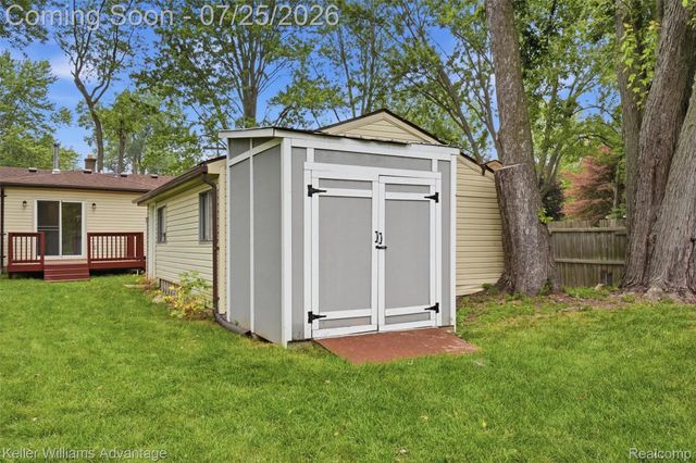 22796 Watt Drive, Farmington Hills, MI 48336