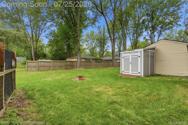 22796 Watt Drive, Farmington Hills, MI 48336