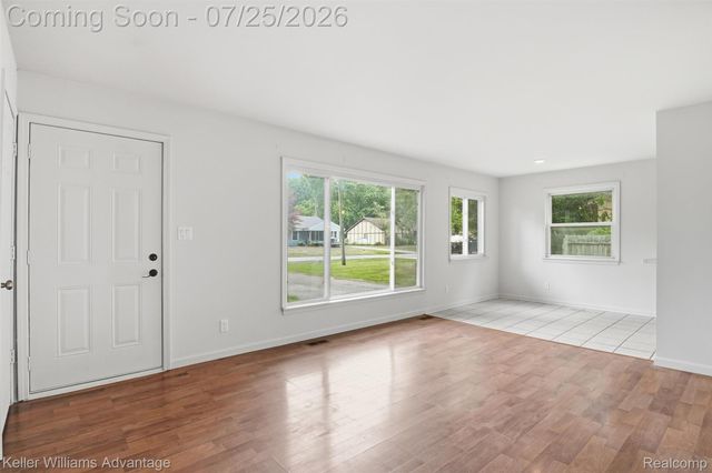 22796 Watt Drive, Farmington Hills, MI 48336