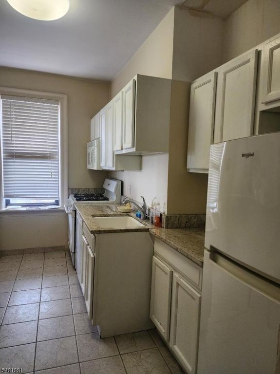 1055 Boulevard, Weehawken Twp., NJ 07086 — photo 4