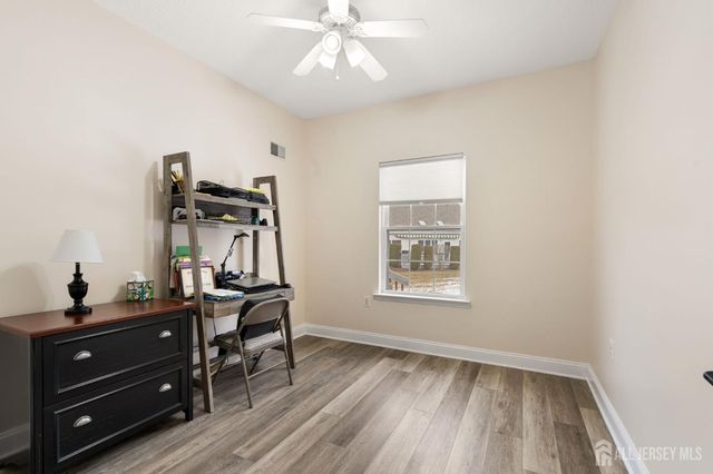 4 Wellington Place, Monroe, NJ 08831