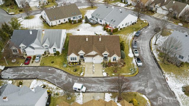 4 Wellington Place, Monroe, NJ 08831