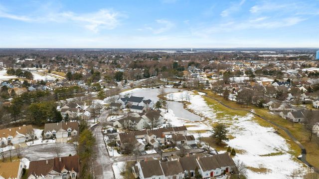 4 Wellington Place, Monroe, NJ 08831