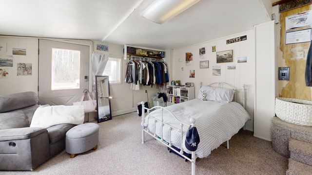 832 KEELING ROAD, North Pole, AK 99705