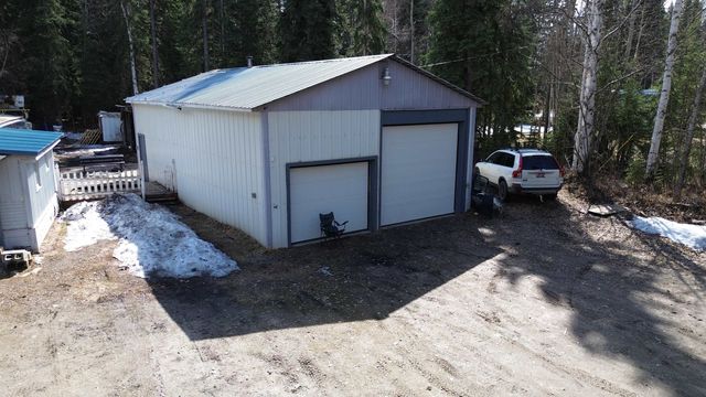 832 KEELING ROAD, North Pole, AK 99705