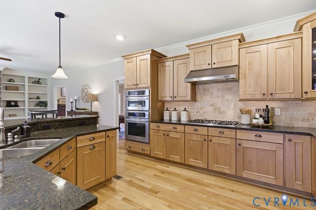 5025 Westcott Ridge Dr, Glen Allen, VA 23059