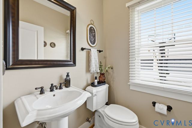 5025 Westcott Ridge Dr, Glen Allen, VA 23059