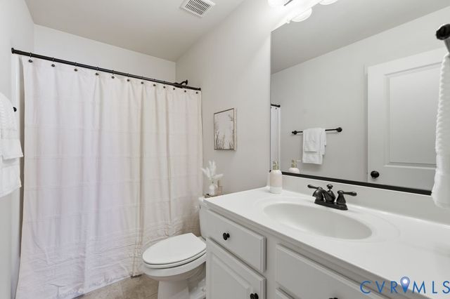 5025 Westcott Ridge Dr, Glen Allen, VA 23059