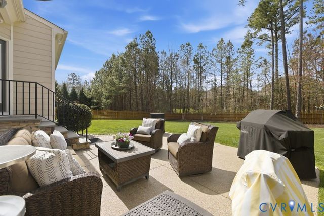 5025 Westcott Ridge Dr, Glen Allen, VA 23059