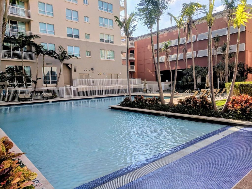 2001 Biscayne Blvd 2521, Miami, FL 33137