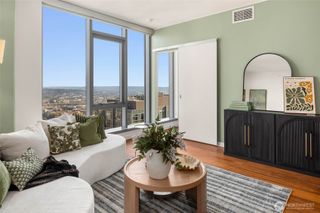 800 Columbia Street #2305, Seattle, WA 98104