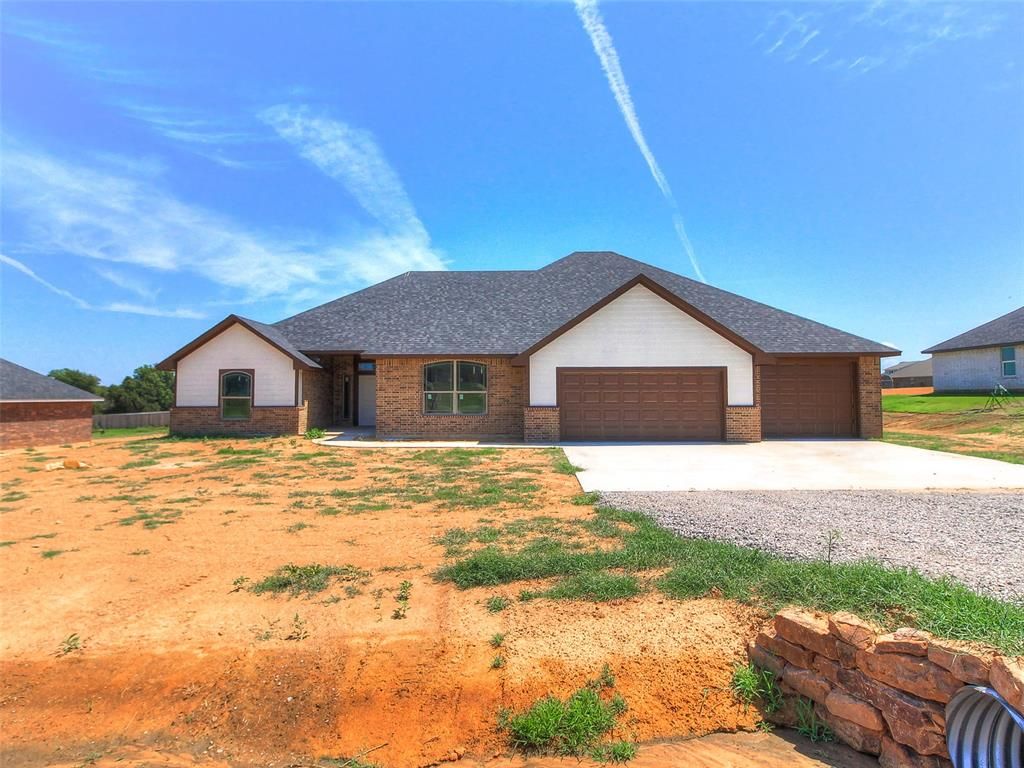 15957 Pecan Road, Mcloud, OK 74851
