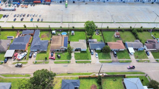 119 Burke Road, Pasadena, TX 77506