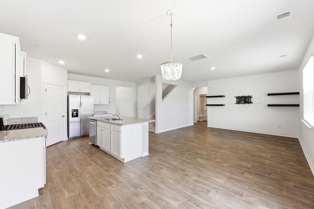 368 Lake Ridge Boulevard, Summerville, SC 29486
