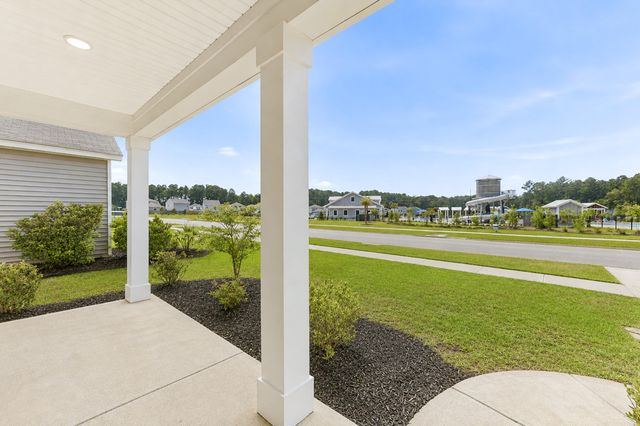 368 Lake Ridge Boulevard, Summerville, SC 29486