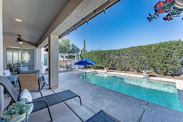 2445 E Sky Creek Drive, Green Valley, AZ 85614