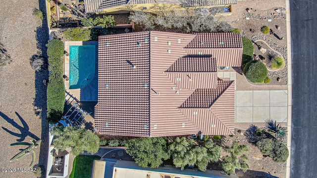 2445 E Sky Creek Drive, Green Valley, AZ 85614