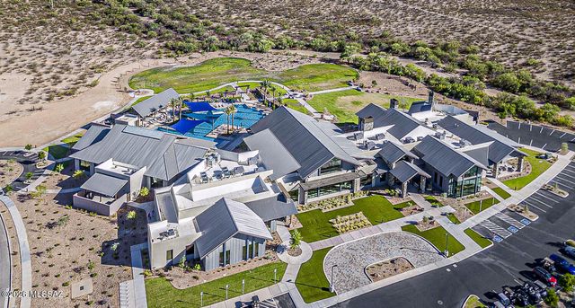 2445 E Sky Creek Drive, Green Valley, AZ 85614