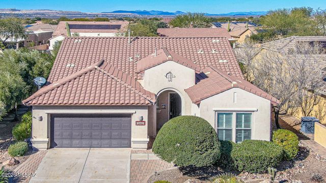 2445 E Sky Creek Drive, Green Valley, AZ 85614