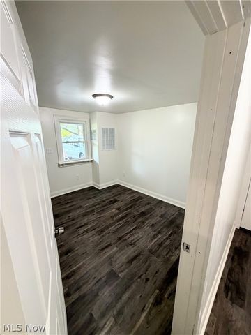 4518 Sheridan Road S, Youngstown, OH 44514
