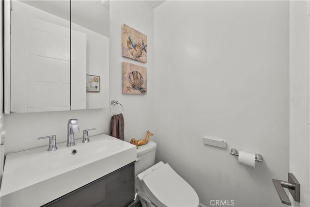 8404 Woodley Place, North Hills, CA 91343