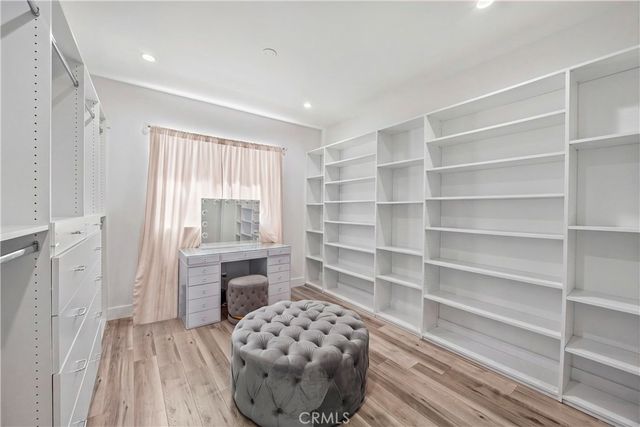 8404 Woodley Place, North Hills, CA 91343