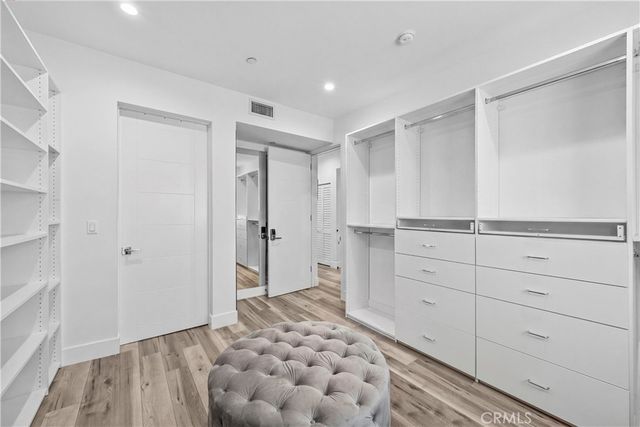 8404 Woodley Place, North Hills, CA 91343