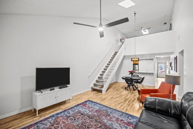 933 NE Sandalwood Place, Jensen Beach, FL 34957